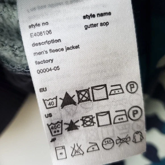 Wesc Men's Bomber Fleece Jacket Blue and Gray Camo Size Small - Picture 6 of 15